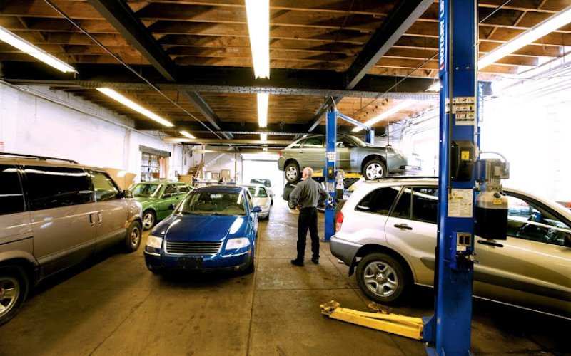 Towne Motor Car — Auto repair shop in Buffalo