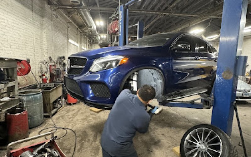 Al Medina Auto Repair — Auto repair shop in Chicago