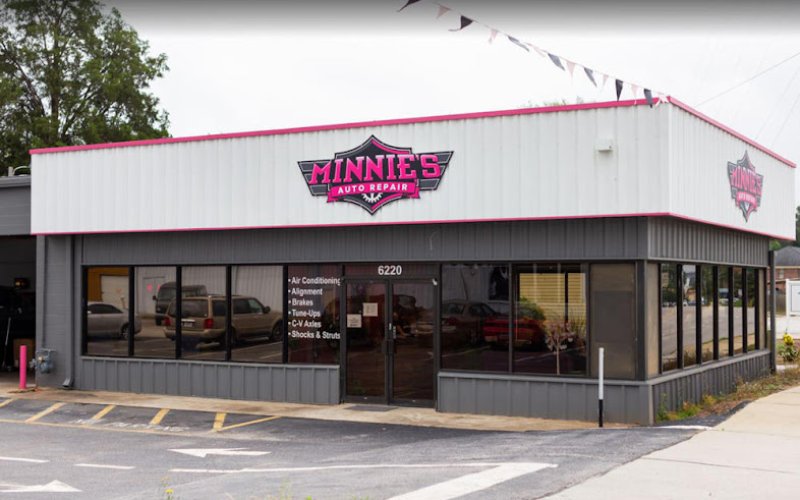 Minnie's Auto Repair
