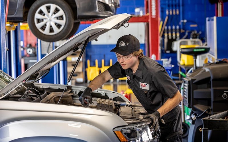 AAA Elk Grove Orchard Loop Auto Repair Center — Auto repair shop in Elk Grove