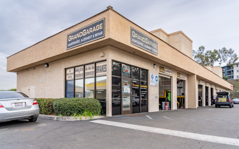 Grand Garage