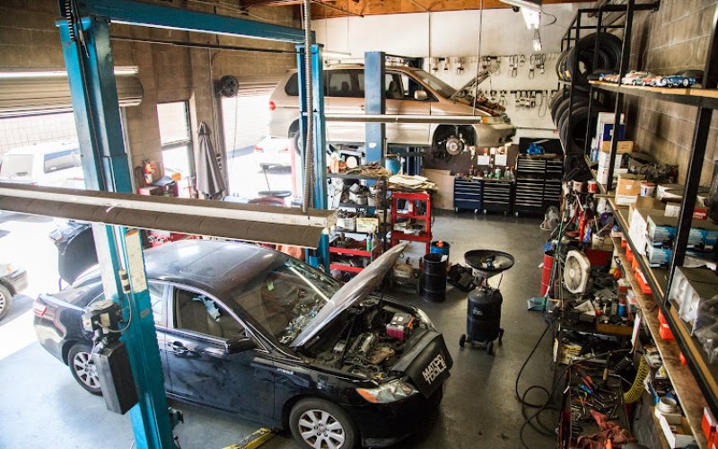 J & D Auto Tech — Auto repair shop in Glendale