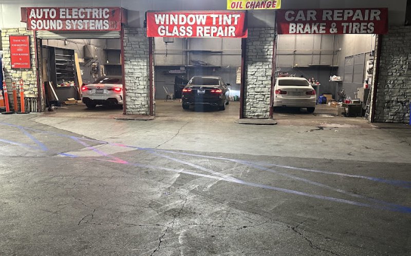Auto Repair Shop Hayal City