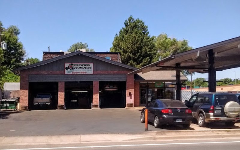 Applewood Auto Care
