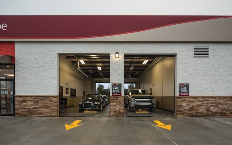 Jiffy Lube — Oil change service in Miami Gardens