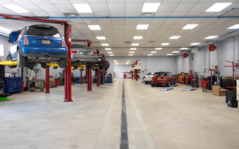 Mike Johns Imports Service & Repair for BMW, Mercedes, & MINI in Louisville