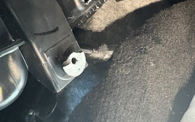 Earl’s Auto Fix-It
