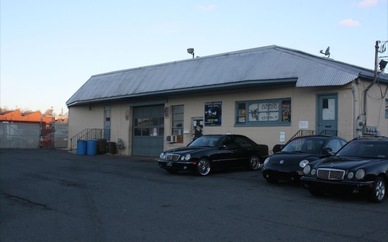Eddie's Garage LLC