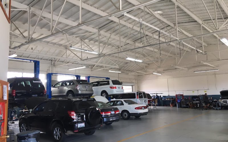 J&E Automotive