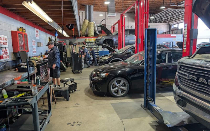 Perry's Quality Auto Repair - Mechanic Shop