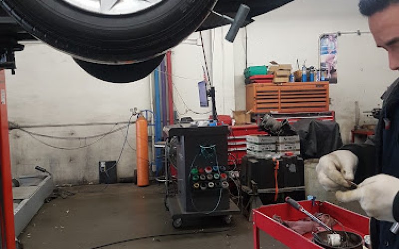 Le's Auto Repair