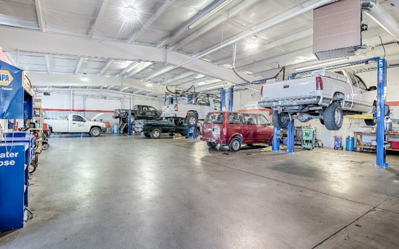 EAS Tire & Auto