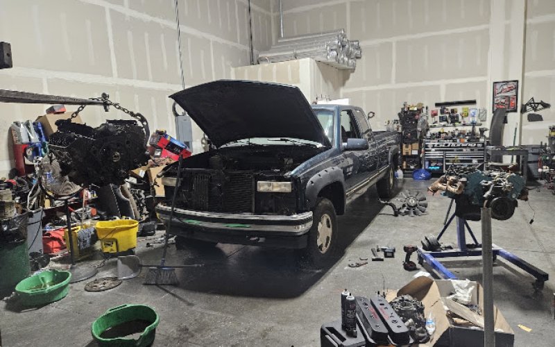Pelon's Garage
