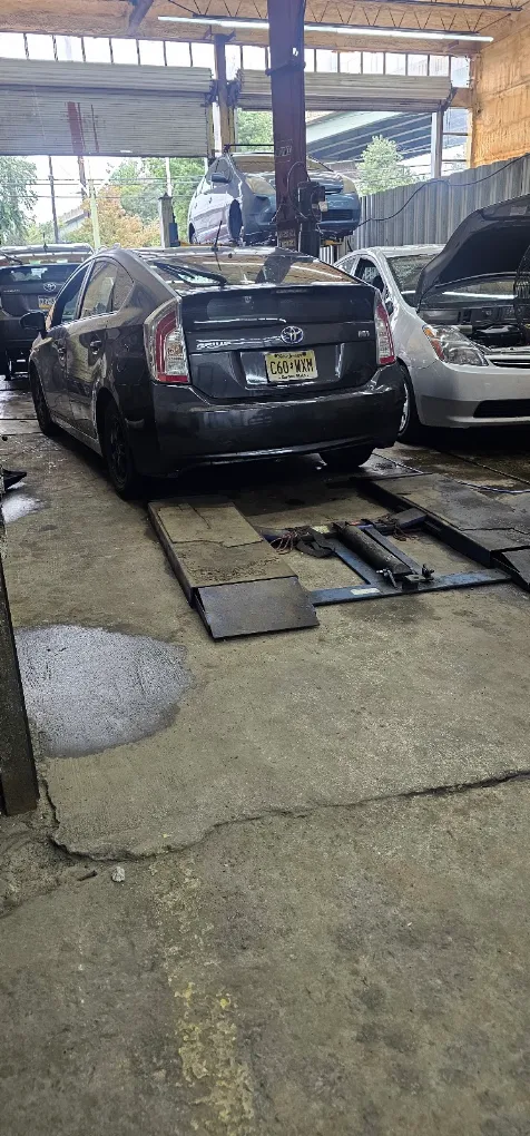 Falcon Prius Specialist LLC — photo